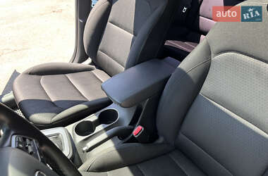 Седан Hyundai Elantra 2017 в 