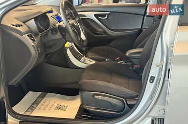 Седан Hyundai Elantra 2012 в 