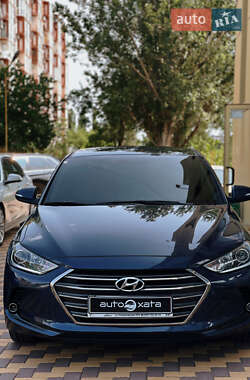 Седан Hyundai Elantra 2018 в Николаеве