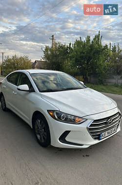 Седан Hyundai Elantra 2016 в Кривом Роге