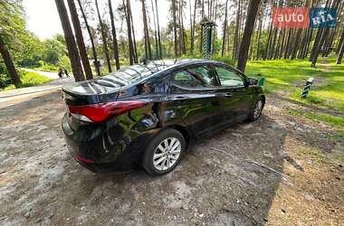 Седан Hyundai Elantra 2013 в Киеве