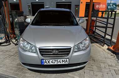 Седан Hyundai Elantra 2008 в 