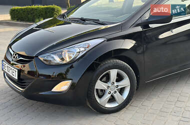 Седан Hyundai Elantra 2013 в 