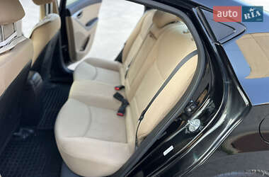 Седан Hyundai Elantra 2013 в 