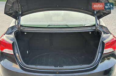 Седан Hyundai Elantra 2013 в 
