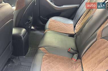Седан Hyundai Elantra 2013 в 