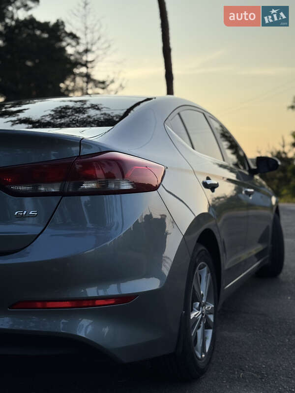 Седан Hyundai Elantra 2018 в Бершаді