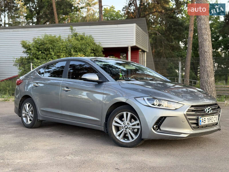 Седан Hyundai Elantra 2018 в Бершаді