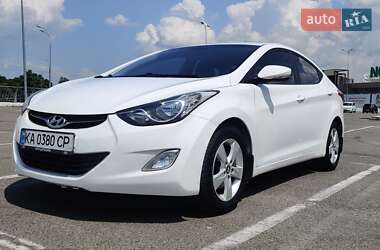 Седан Hyundai Elantra 2012 в Києві