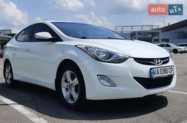 Седан Hyundai Elantra 2012 в 