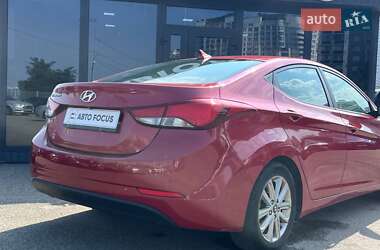 Седан Hyundai Elantra 2014 в 