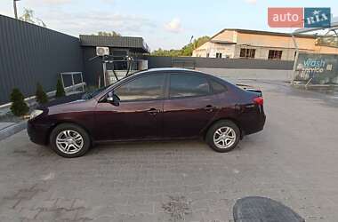 Седан Hyundai Elantra 2010 в 