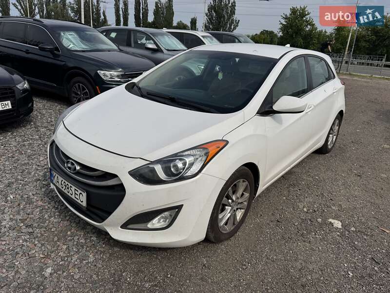 Hyundai Elantra 2013