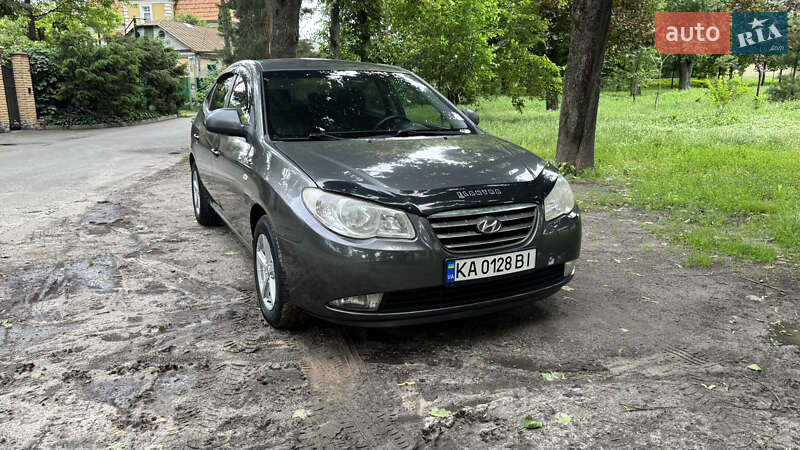 Седан Hyundai Elantra 2007 в Киеве