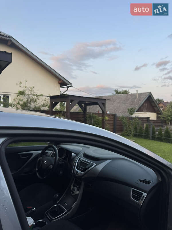 Седан Hyundai Elantra 2011 в Болехове фото 8 Седан Hyundai Elantra 2011 в Болехове