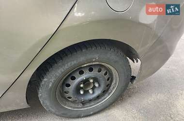 Седан Hyundai Elantra 2011 в 