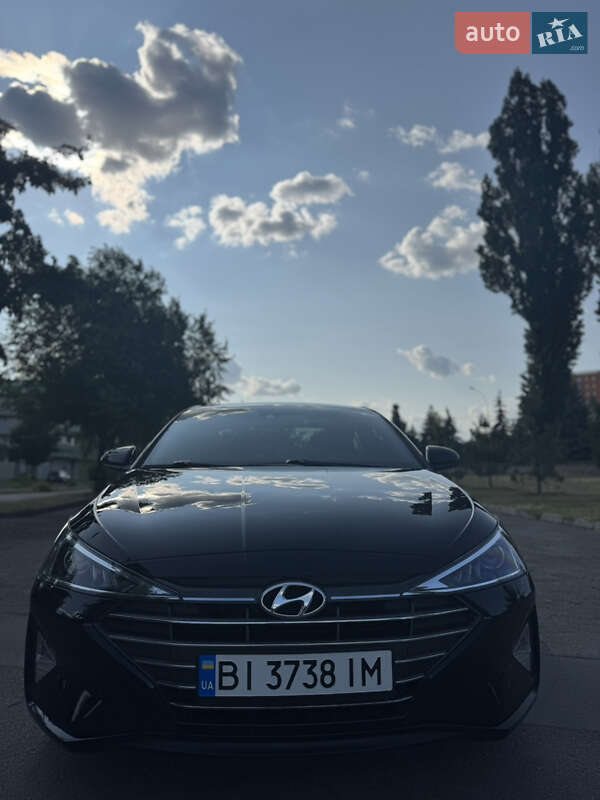 Седан Hyundai Elantra 2019 в Кременчуці