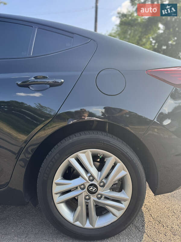 Седан Hyundai Elantra 2019 в Кременчуці