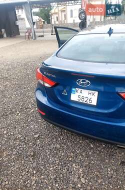 Седан Hyundai Elantra 2014 в 