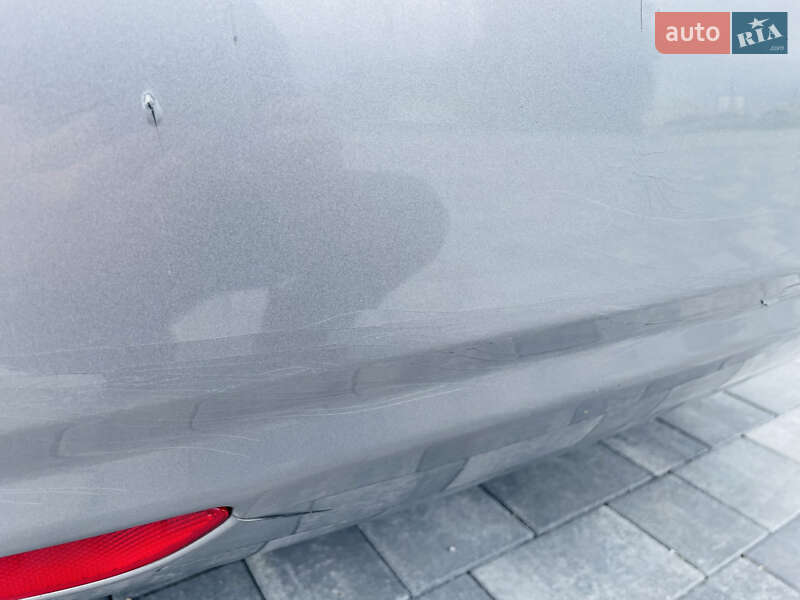 Седан Hyundai Elantra 2011 в Виннице