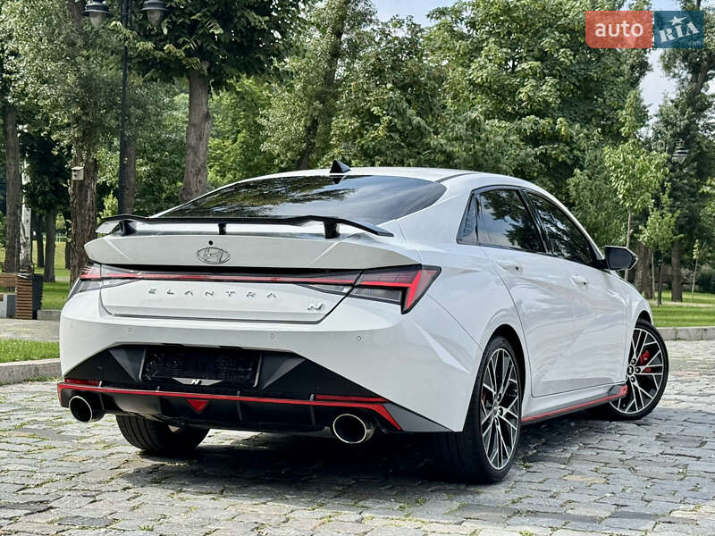 Седан Hyundai Elantra 2023 в Киеве