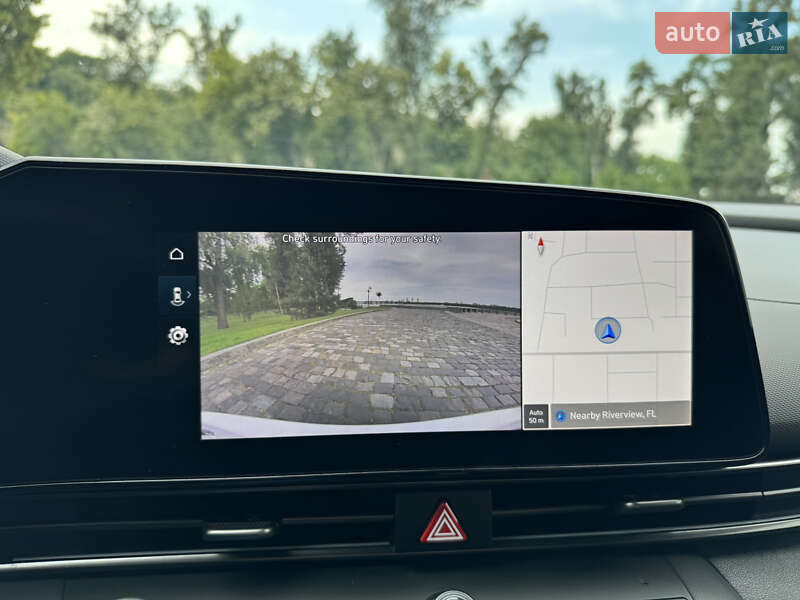 Седан Hyundai Elantra 2023 в Киеве