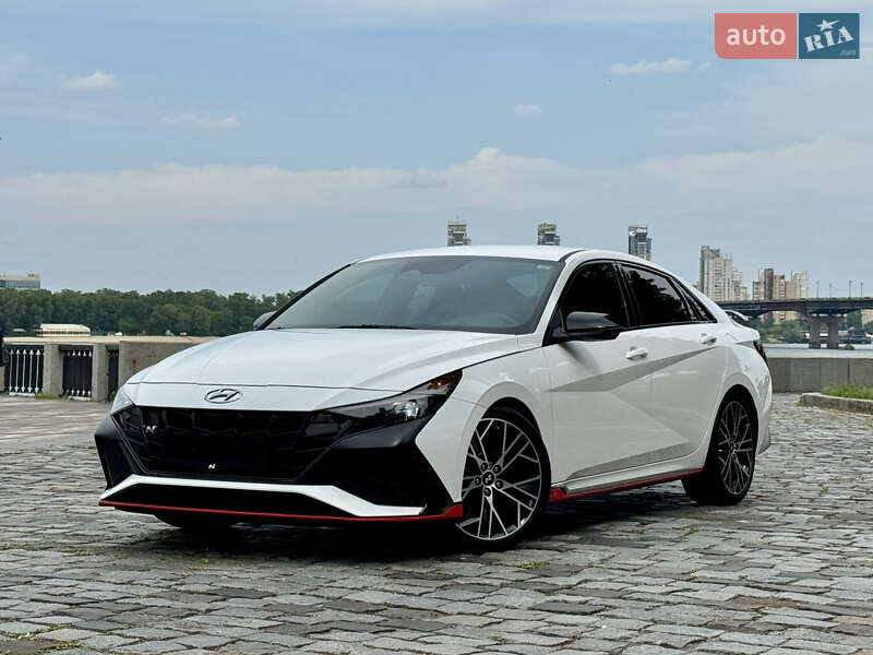 Седан Hyundai Elantra 2023 в Киеве