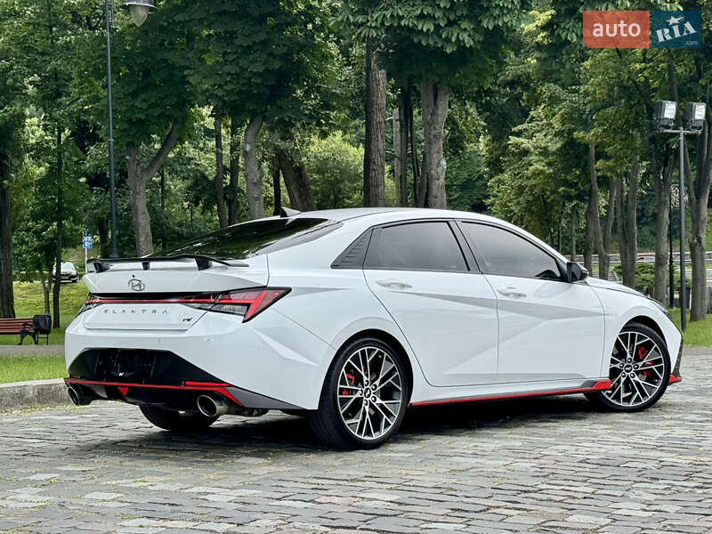 Седан Hyundai Elantra 2023 в Киеве