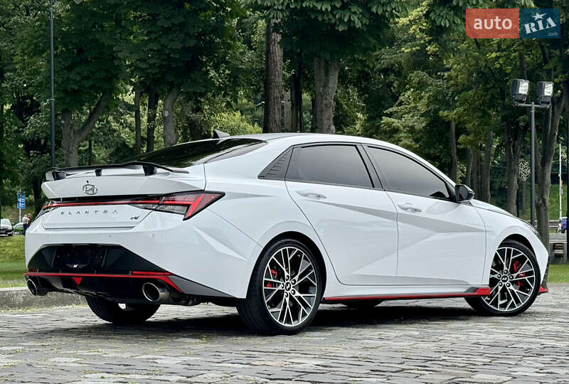 Седан Hyundai Elantra 2023 в Киеве