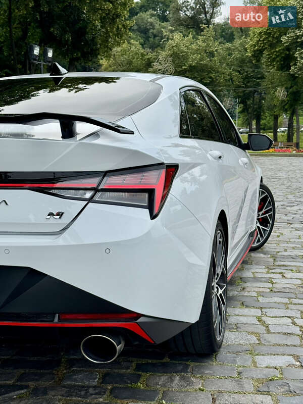 Седан Hyundai Elantra 2023 в Киеве