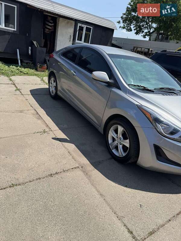 Купе Hyundai Elantra 2012 в Киеве