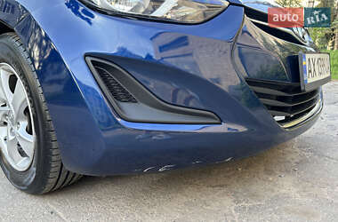 Седан Hyundai Elantra 2015 в 