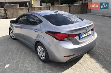 Седан Hyundai Elantra 2015 в Тернополе