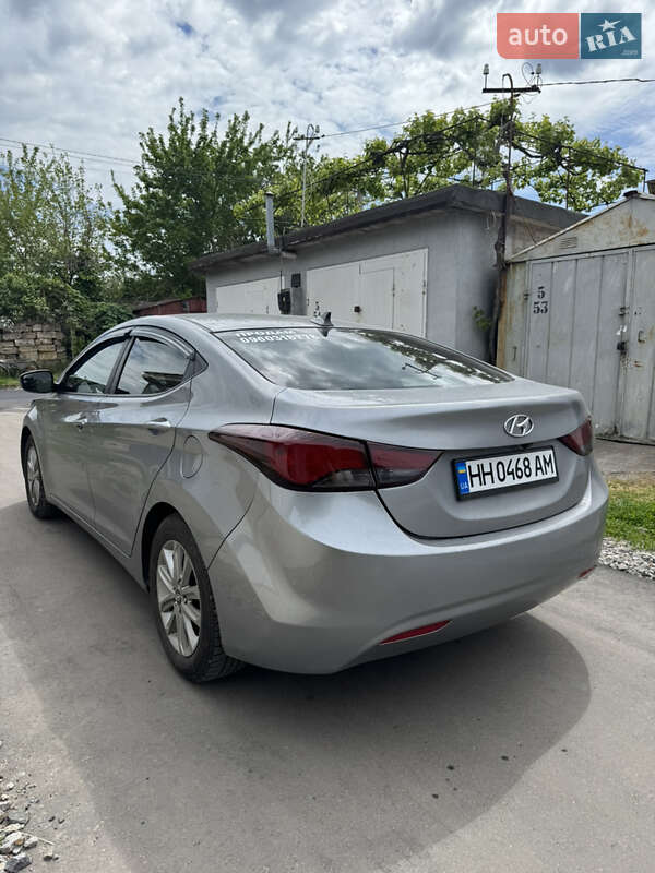 Седан Hyundai Elantra 2013 в Одессе