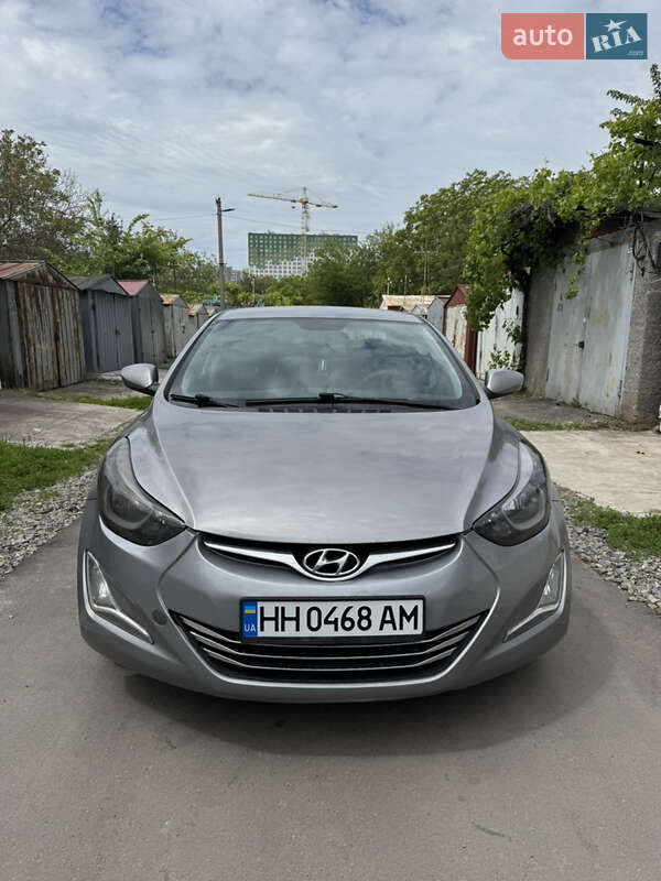 Седан Hyundai Elantra 2013 в Одессе