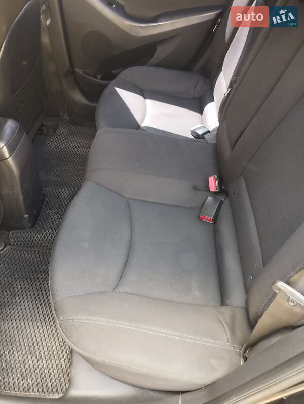 Седан Hyundai Elantra 2013 в Запоріжжі