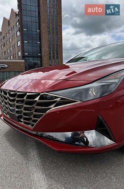 Седан Hyundai Elantra 2021 в 