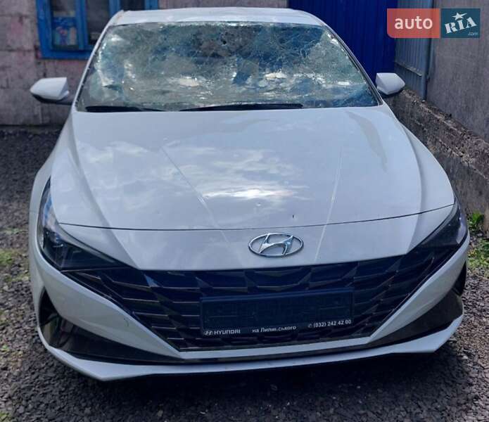 Hyundai Elantra 2021