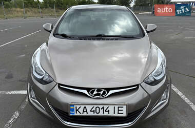 Седан Hyundai Elantra 2015 в Києві