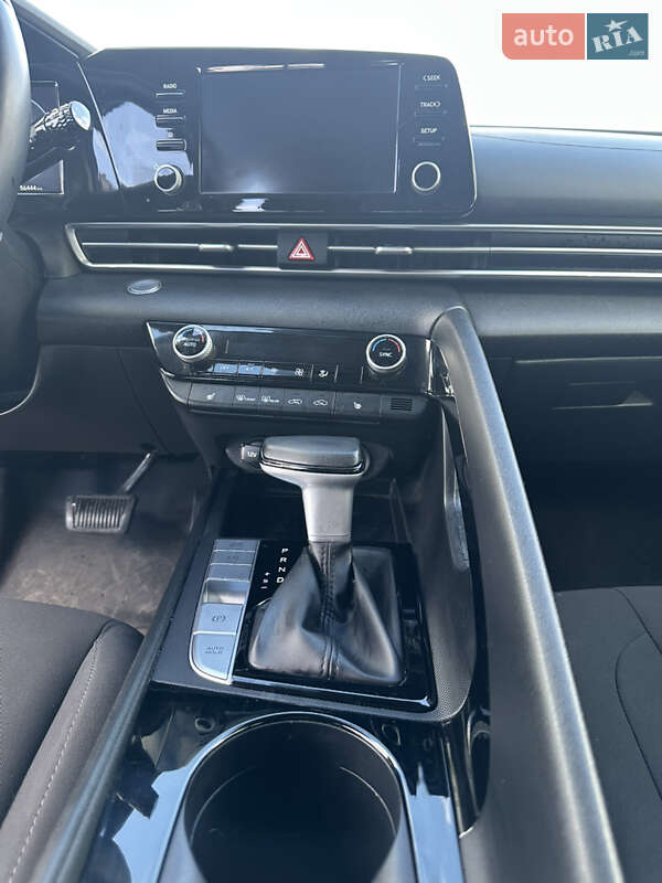 Седан Hyundai Elantra 2020 в Одессе