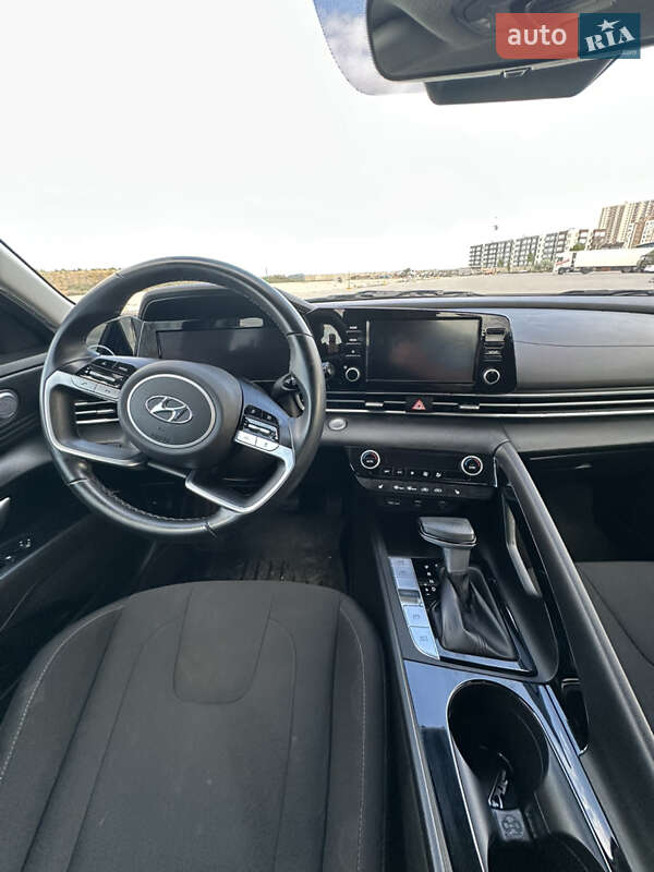 Седан Hyundai Elantra 2020 в Одессе