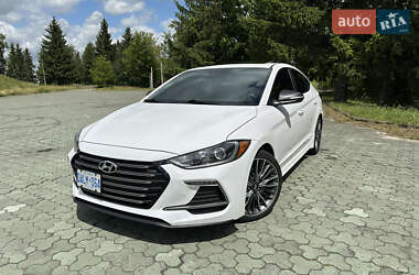 Седан Hyundai Elantra 2018 в Дубно