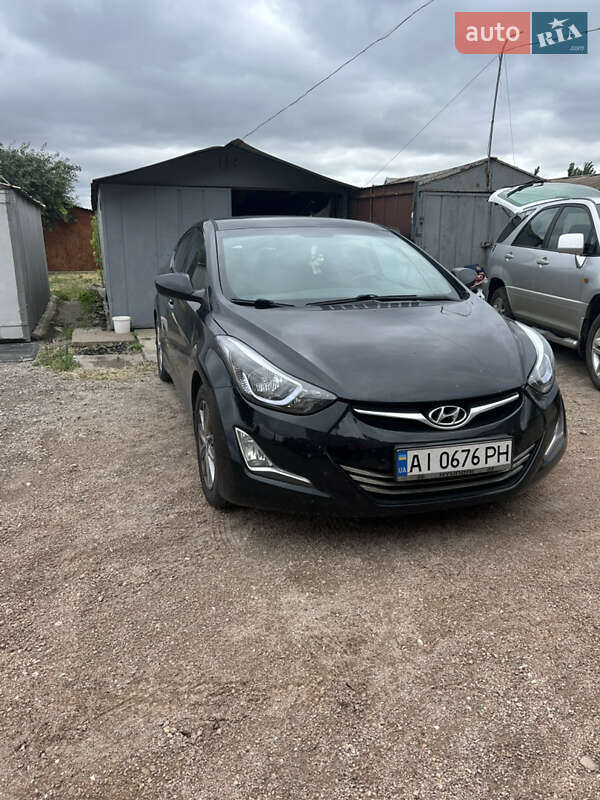 Hyundai Elantra 2013