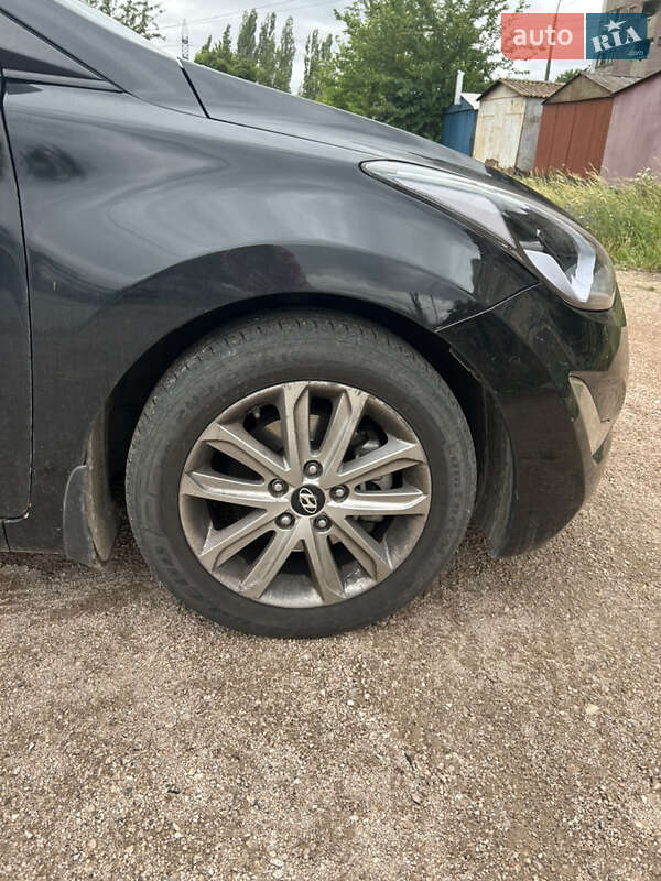 Седан Hyundai Elantra 2013 в Кривом Роге фото 15 Седан Hyundai Elantra 2013 в Кривом Роге