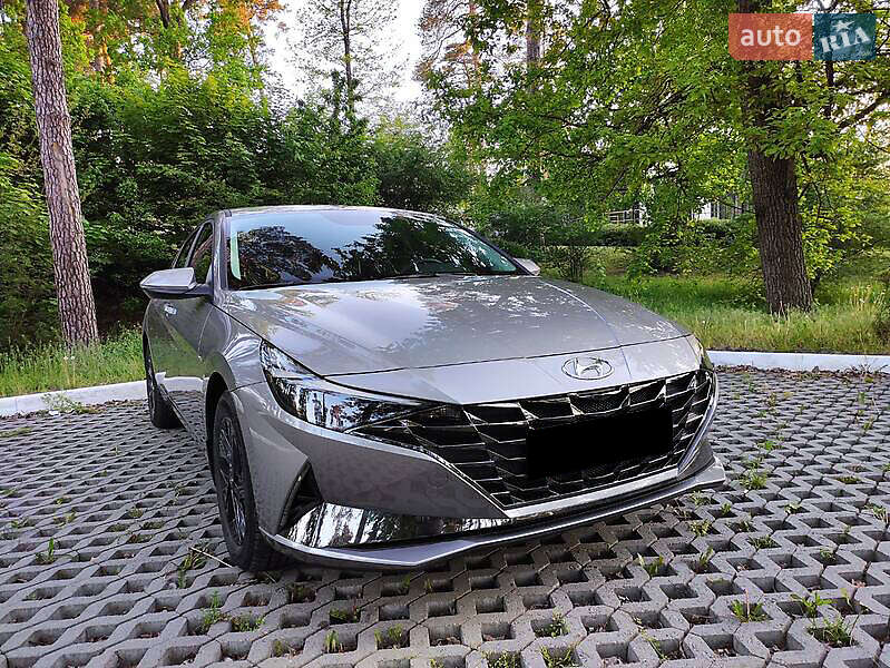 Седан Hyundai Elantra 2021 в Киеве