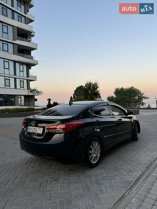 Седан Hyundai Elantra 2013 в Одессе