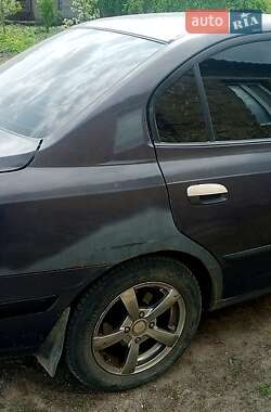 Седан Hyundai Elantra 2002 в Калинівці