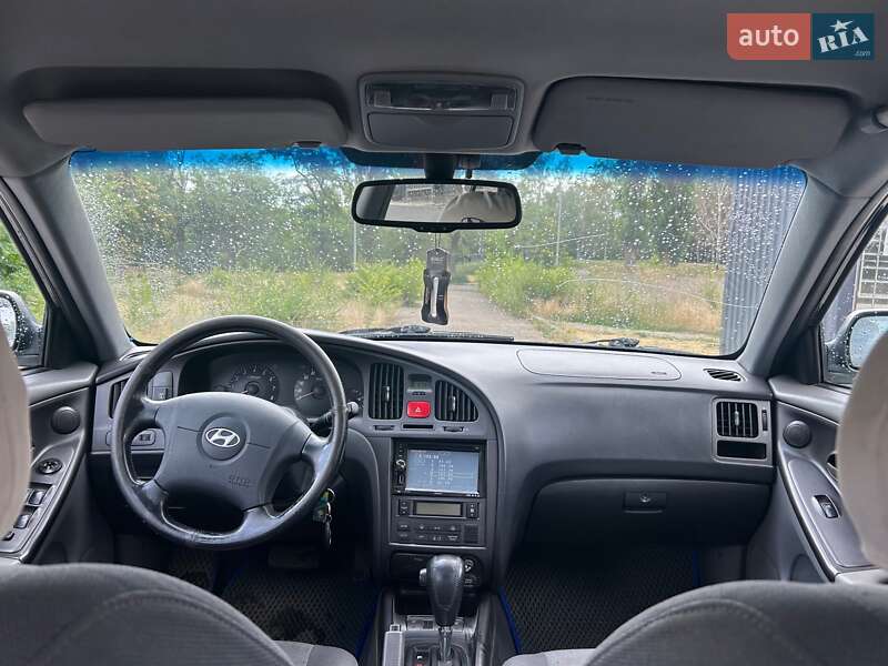 Седан Hyundai Elantra 2005 в Кривом Роге