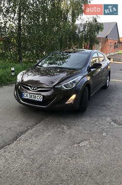 Седан Hyundai Elantra 2015 в 