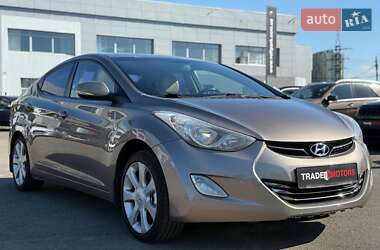 Седан Hyundai Elantra 2012 в Києві